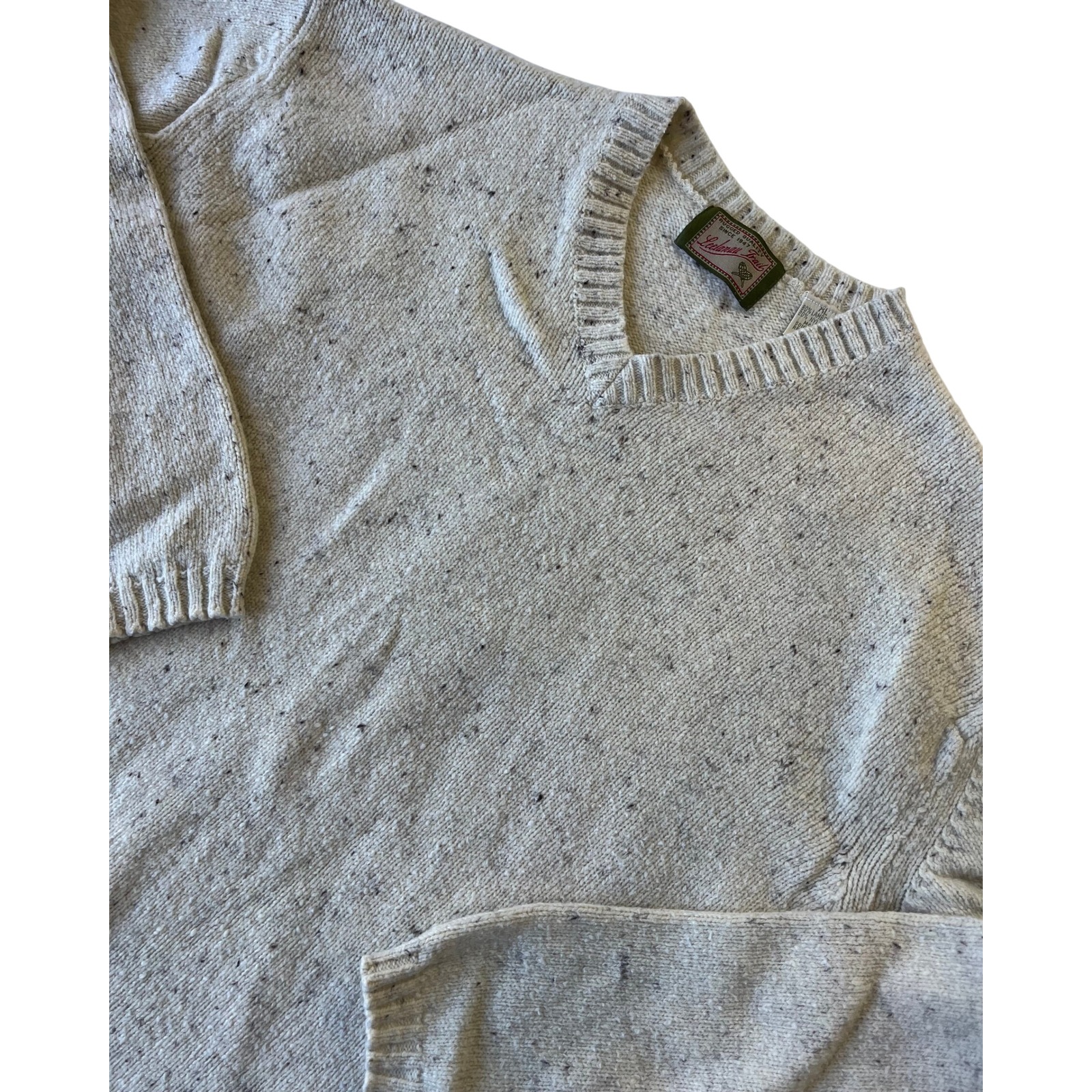 Leelanau Trails Mens Xl V Neck Speckled Cream Brown Lambswool Blend Sweater